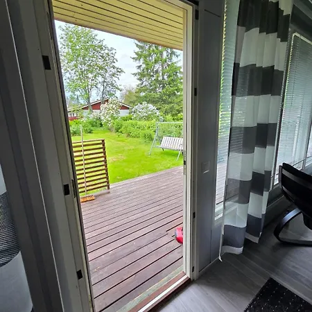 Majoitu Viihtyisaesti, Tilaa Riittaeae Koko Perheelle! Alavus