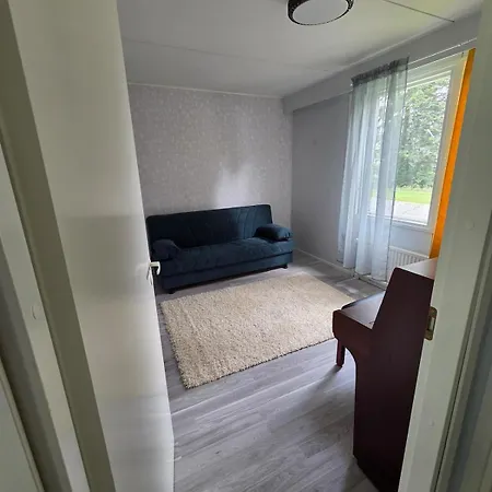 Majoitu Viihtyisaesti, Tilaa Riittaeae Koko Perheelle! Daire Alavus